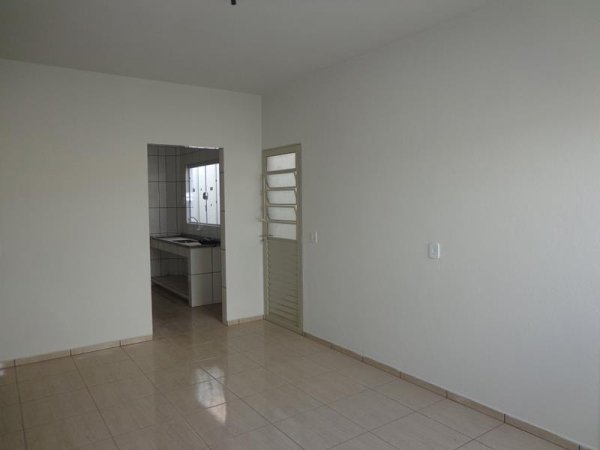 Rua Guilherme Scudeller, 335 Fundos