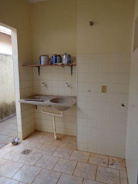 Rua Belmiro Lopes, 75