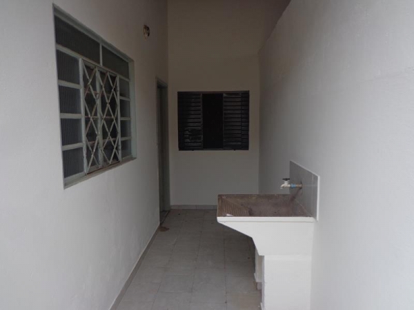 Rua Ivan Carlos Zanutto, 51 Fundos