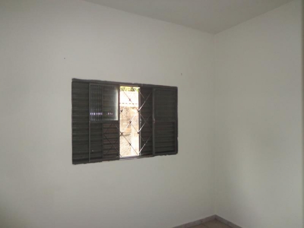 Rua Ivan Carlos Zanutto, 51 Fundos