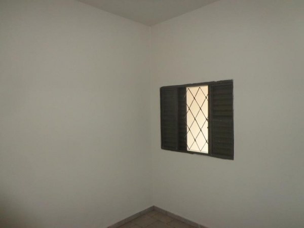 Rua Ivan Carlos Zanutto, 51 Fundos