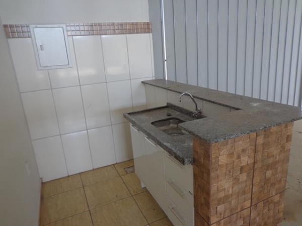 Av. José Faustino, 805 