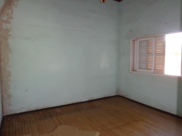 Av. Cunha Cintra 130