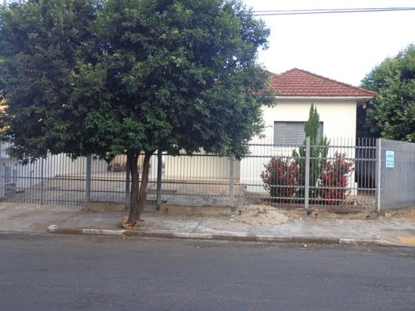 Av. Rui Barbosa, 990 