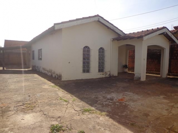 Rua João Jorge Geraissate 277