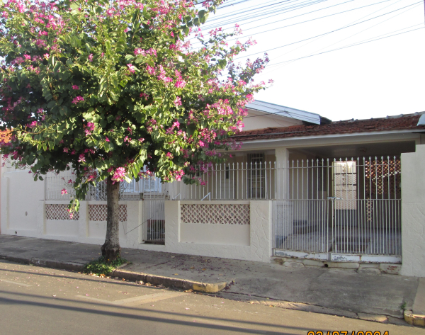 Rua Irmãos Chrisostomo de Oliveira, 430